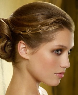 braided eleganct hairstyle